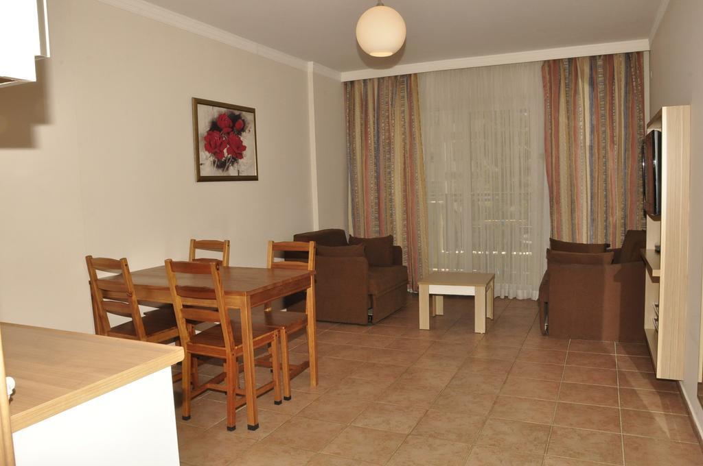 Riviera Aparthotel