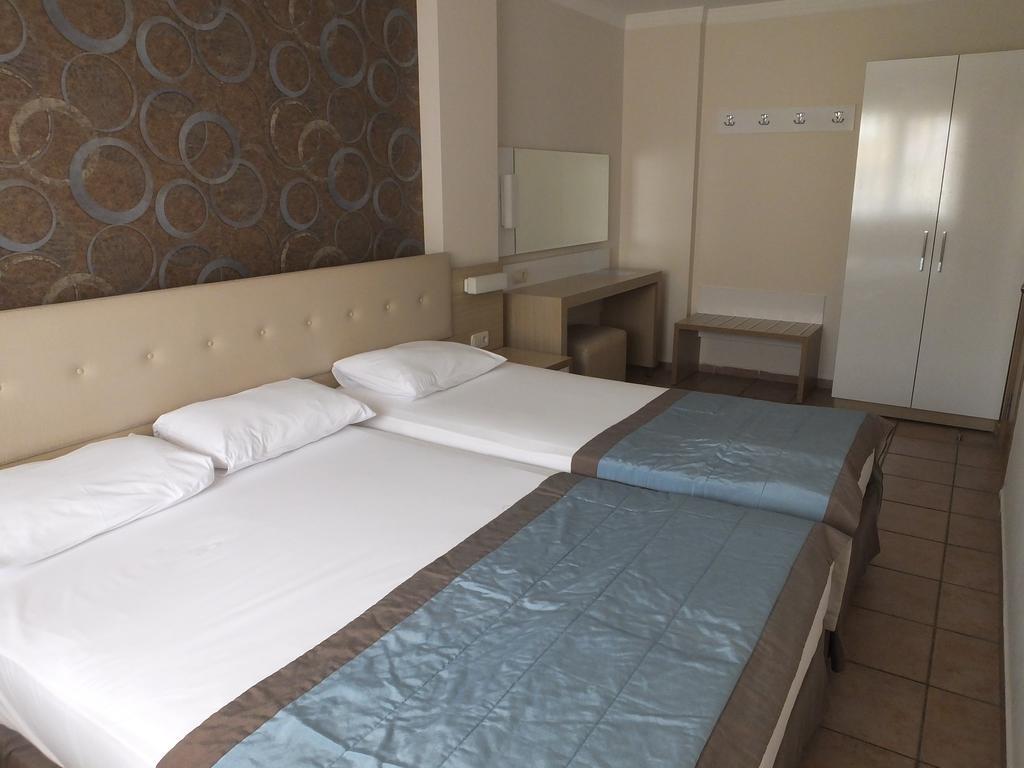 Aparthotel Riviera 4*
