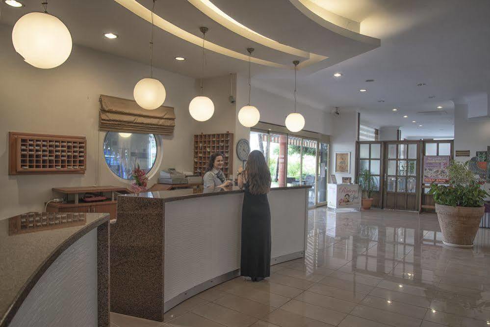 Riviera 4*